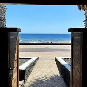 La Casa De La Playa Villa Puerto del Carmen (Lanzarote)